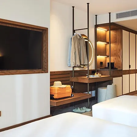 Hyde (adults Only) Otel 5*