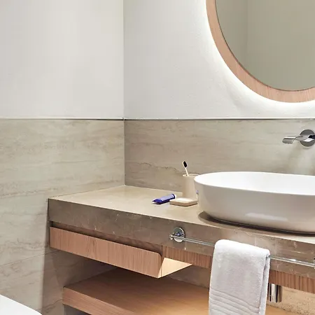 Hyde (adults Only) 5*